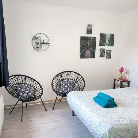 Jolie Appartement 2 Chambres 65M2 Au Centre Ville 퐁테네이르콩트 외부 사진