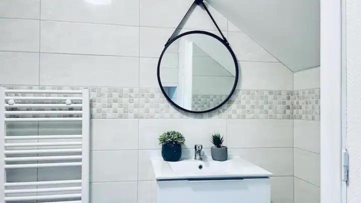 Jolie Appartement 2 Chambres 65M2 Au Centre Ville 퐁테네이르콩트 외부 사진